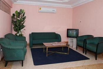 أكرا Le Baron Hotel المظهر الخارجي الصورة