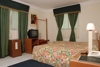 أكرا Le Baron Hotel المظهر الخارجي الصورة